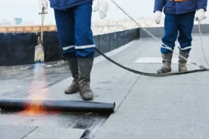 Ремонт наплавляемой кровли: продление жизни надежной защиты
