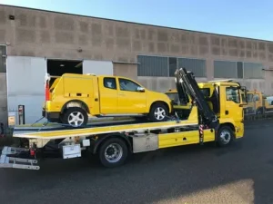 Надежный Эвакуатор: Не просто “тягач”, а ангел-хранитель на дороге