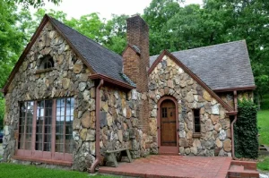 Каменная крепость, дом-дыхание