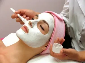 Перезагрузка для косметолога: Как выбрать обучение, которое перевернет вашу карьеру?